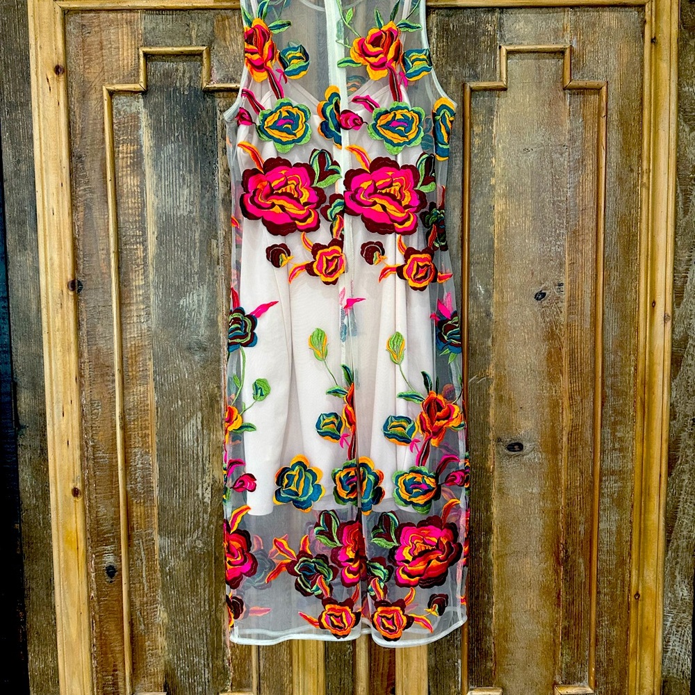 Spring/summer embroidered floral dress from Boston Proper. Never worn.